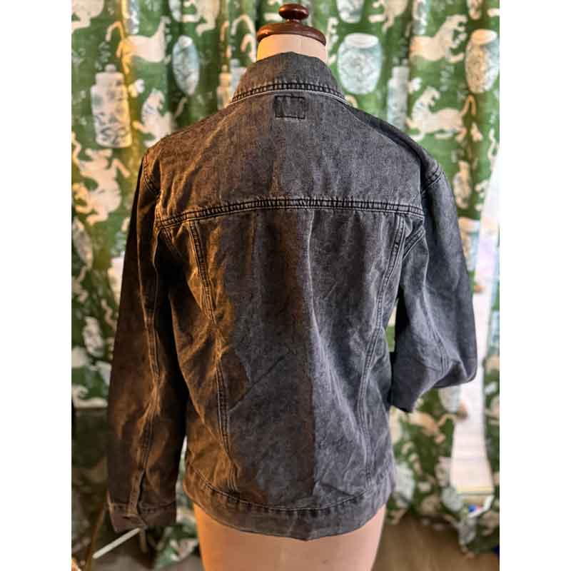 sz L black denim trucker jacket