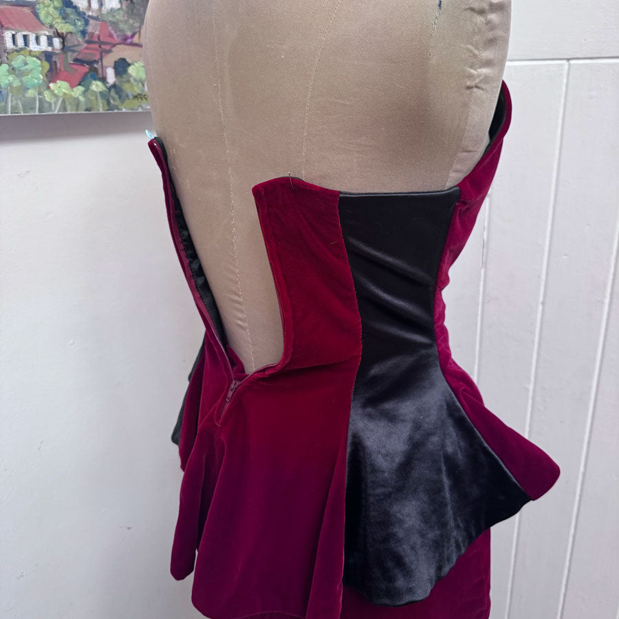 sz S Studibaker Hawk red velvet set