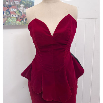 sz S Studibaker Hawk red velvet set