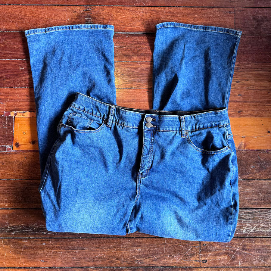 sz 20 curvy bootcut jeans