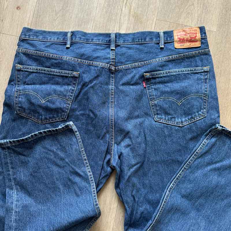 sz 48 Levis plus size jeans mid denim