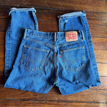 sz 32 Levis red tab 501 jeans