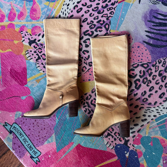 sz 9.5B high tan boots