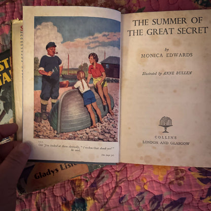 Set 2 girls horse books vintage