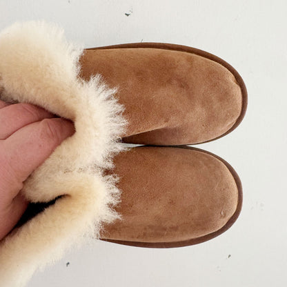 sz 9 sheepskin ugg boots