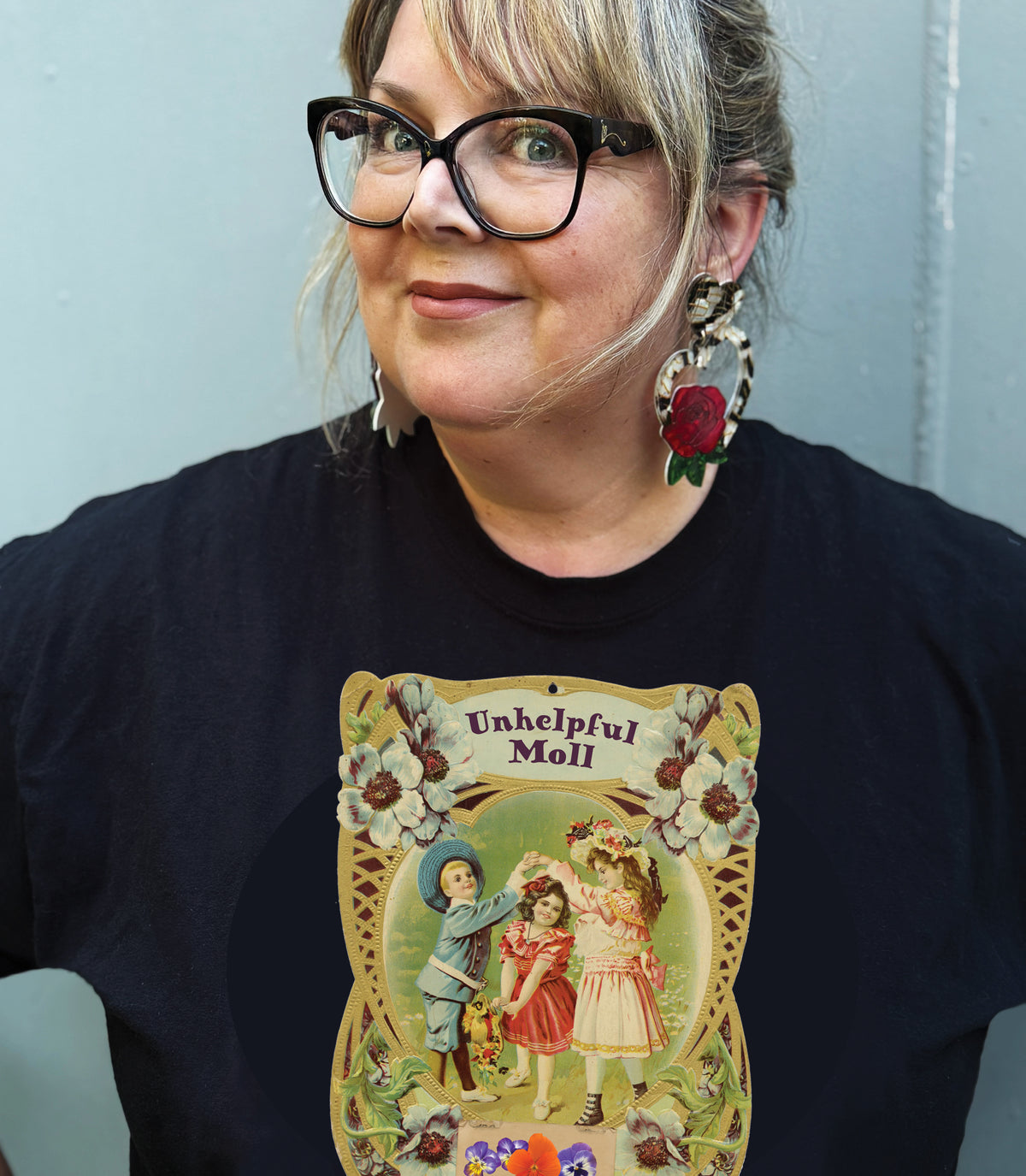 Unhelpful Moll classic cotton t shirt