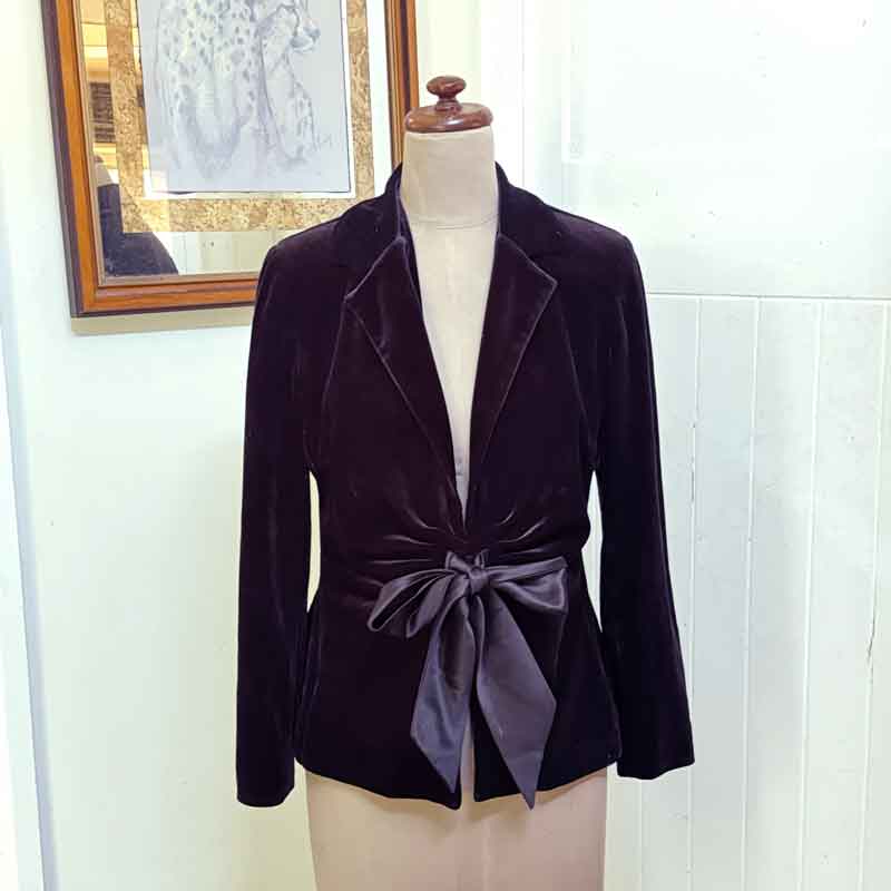 sz 12 fabulous black velvet jacket