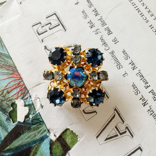Sparkly blue gold vintage brooch