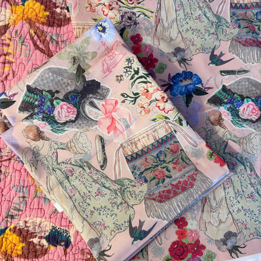 Fabric : Vintage Romance pink RTS