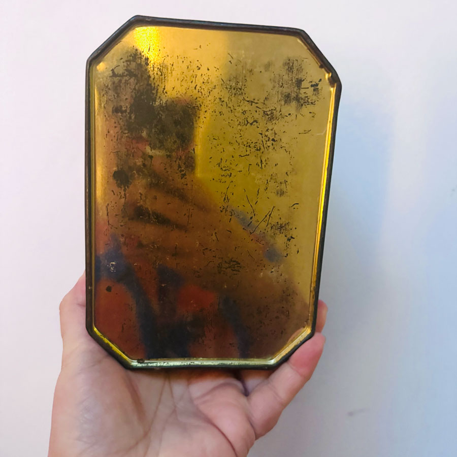 Shabby floral vintage tin