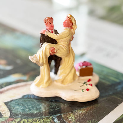 Just married figurine