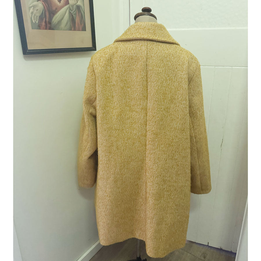 sz XL curvy plus yellow coat
