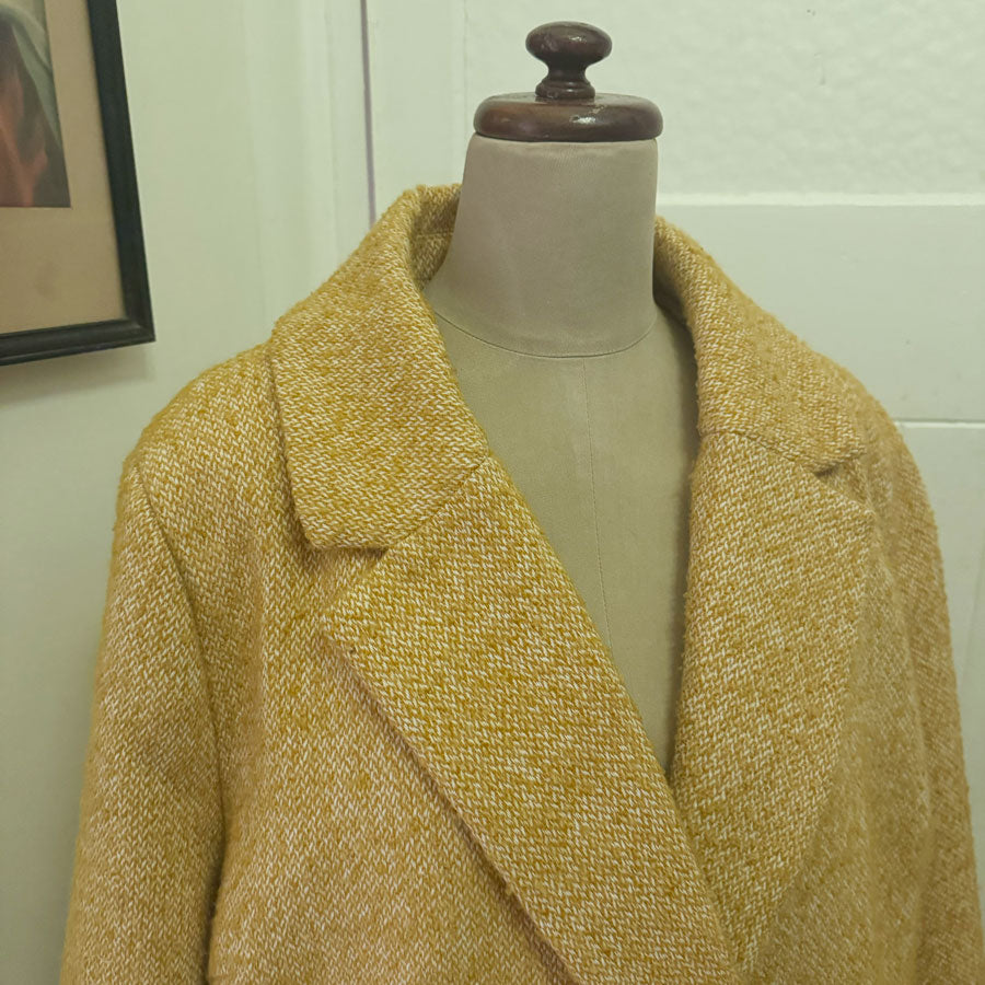 sz XL curvy plus yellow coat