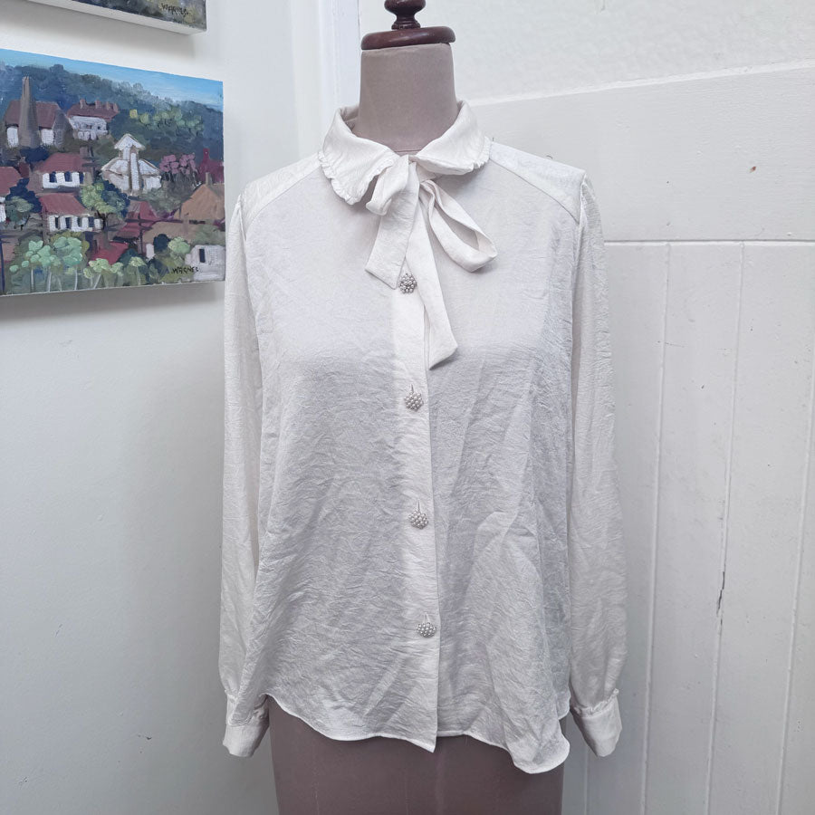 sz XL Zara pussy bow blouse