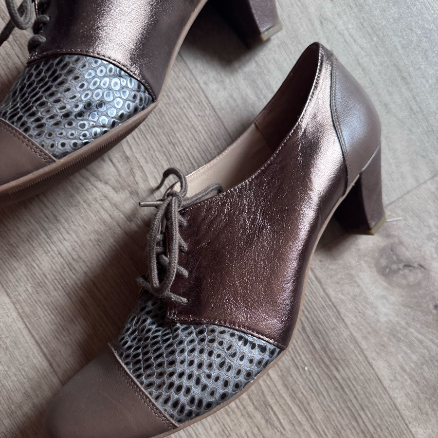 sz 44 Ziera vintage style shoes